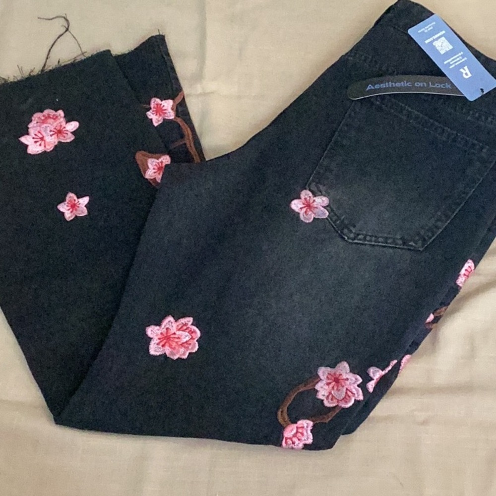NWT ROMWE JEANS